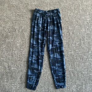 Gap kids joggers